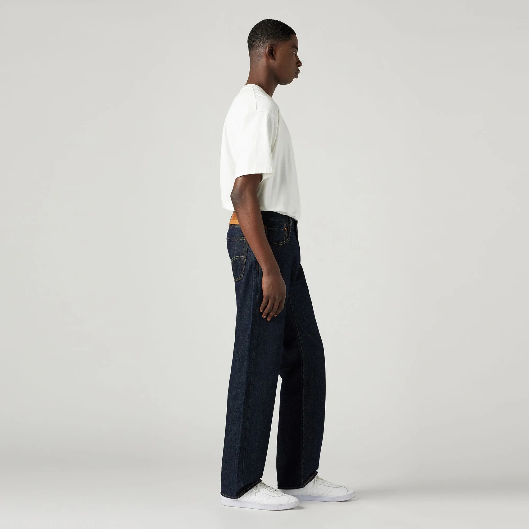 555 Relaxed Straight