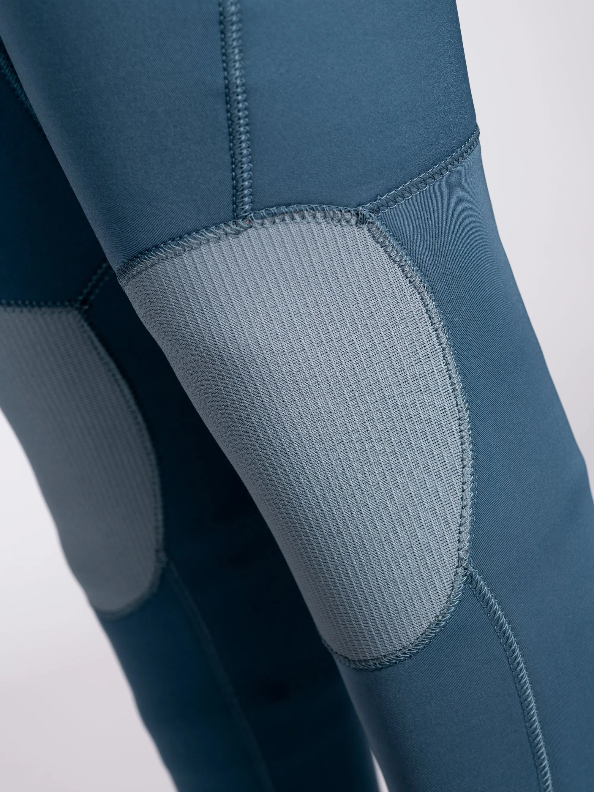 A Series Ecoprene 3/2 Chest Zip Long Sleeve Steamer Wetsuit
