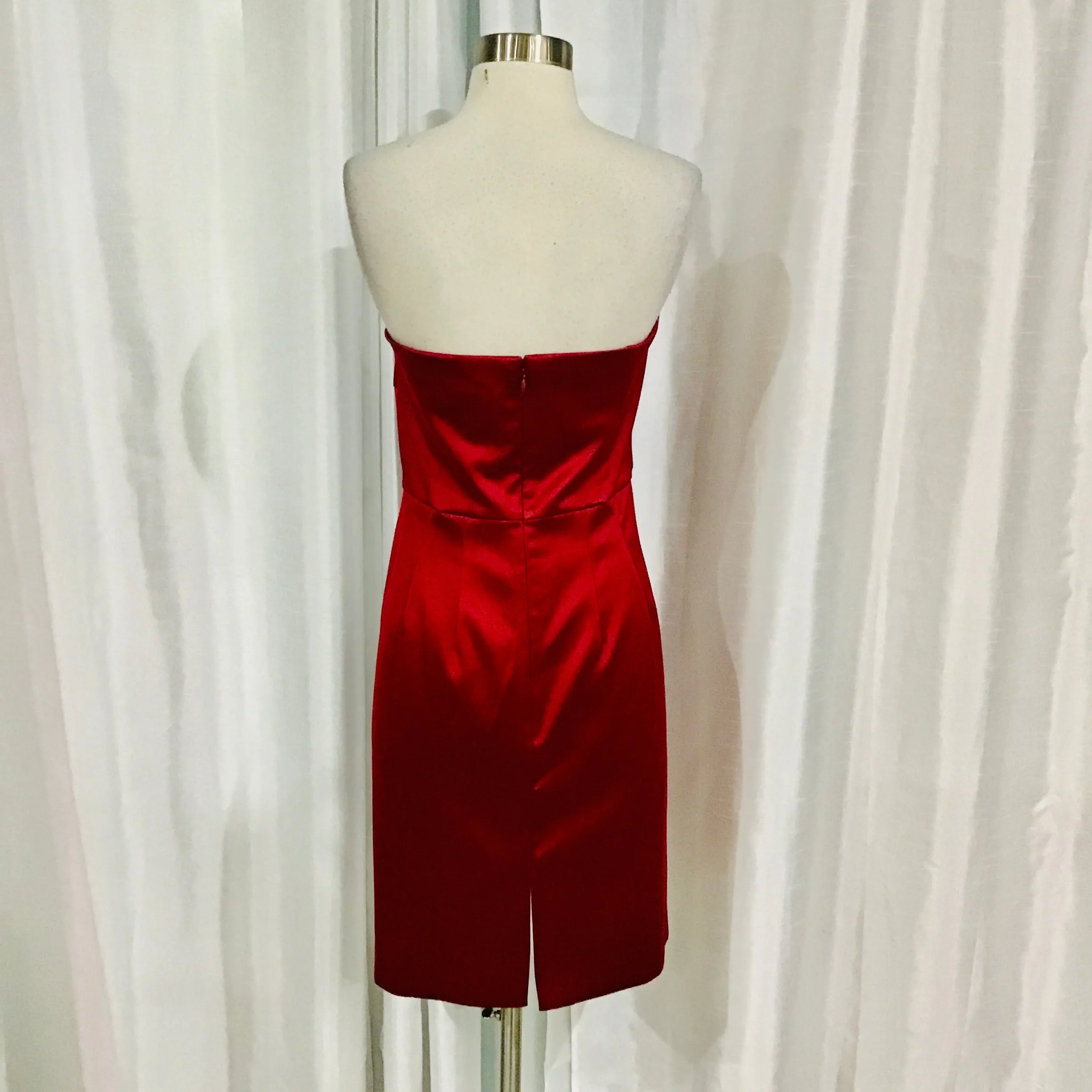BOUTIQUE Short Red Strapless Gown Size 14 NWT