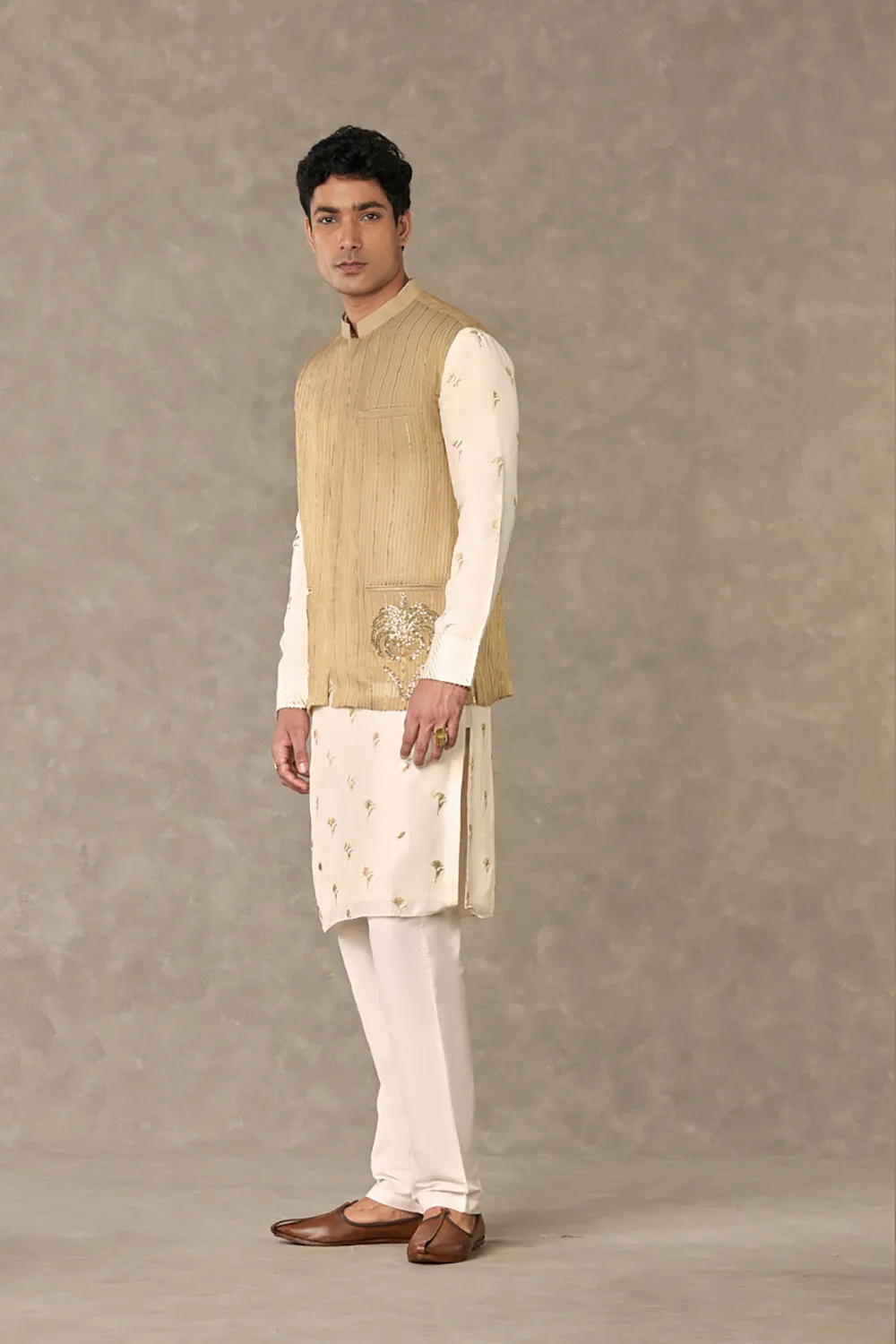 Ivory Wine Garden Bundi Set