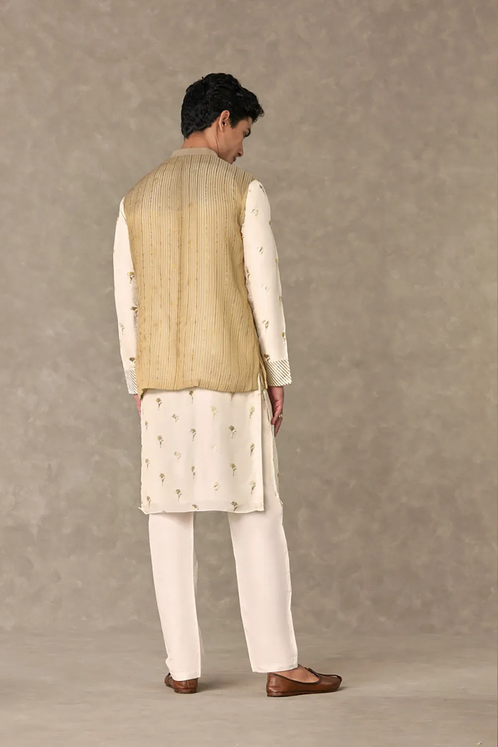 Ivory Wine Garden Bundi Set