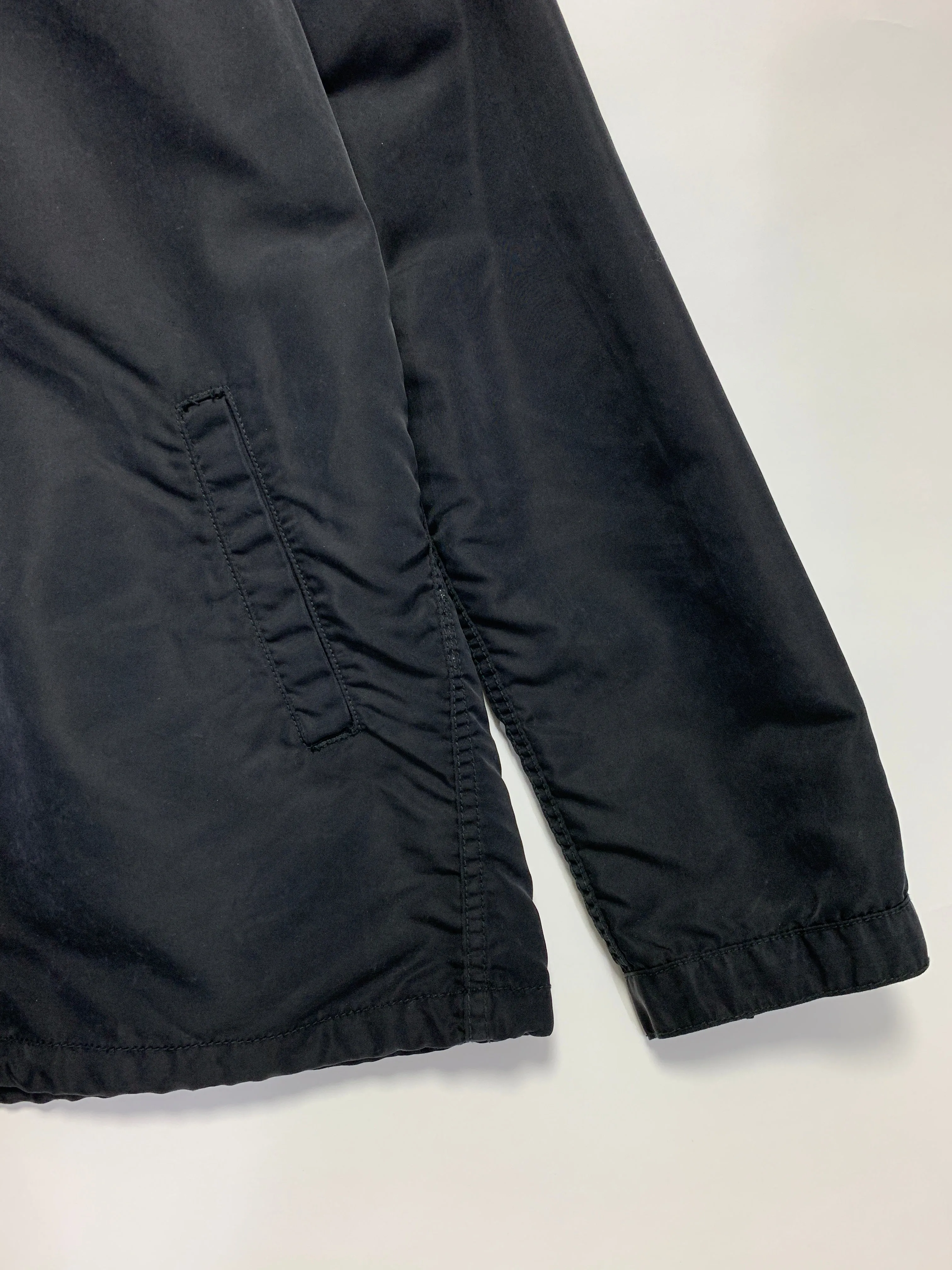 [L] Remi Relief Nylon Coach Jacket Navy