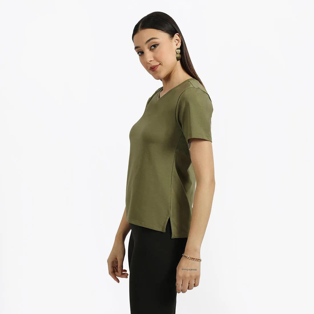 Last Tee - V Neck Half Sleeves