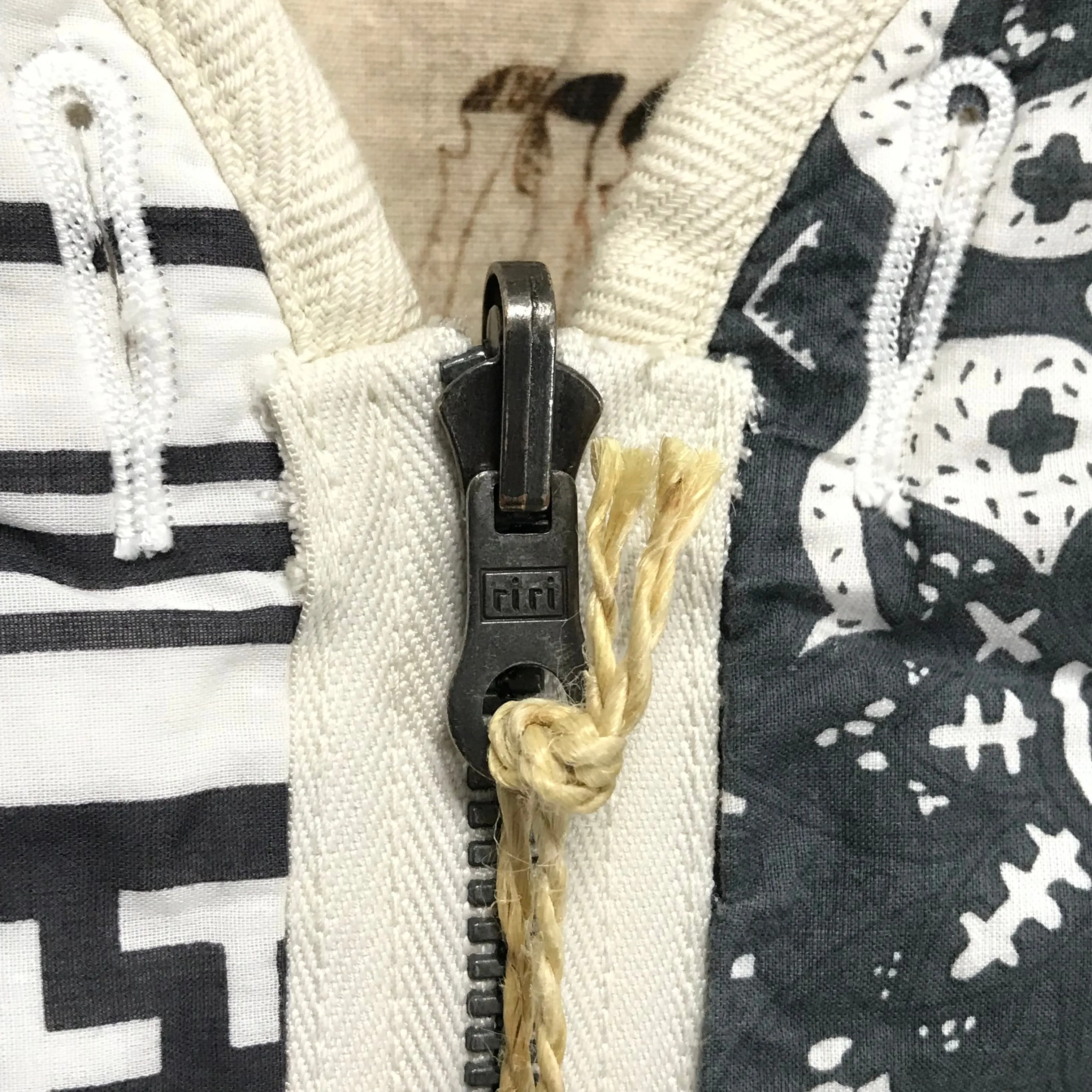[M] DS! Visvim ICT 19AW Bandana Iris Reversible Liner Jacket White