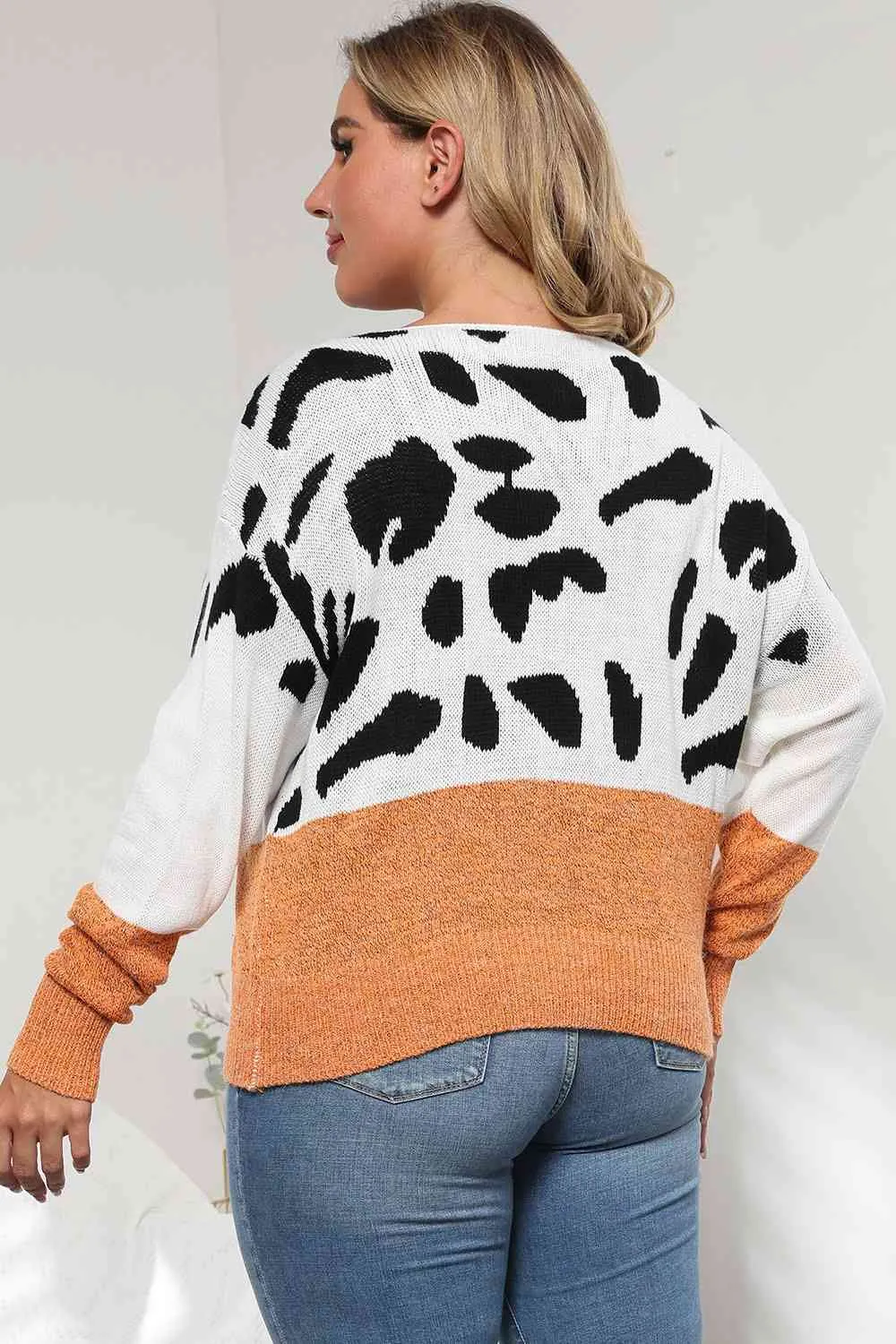 Plus Size Leopard Round Neck Long Sleeve Sweater (3 Colors)