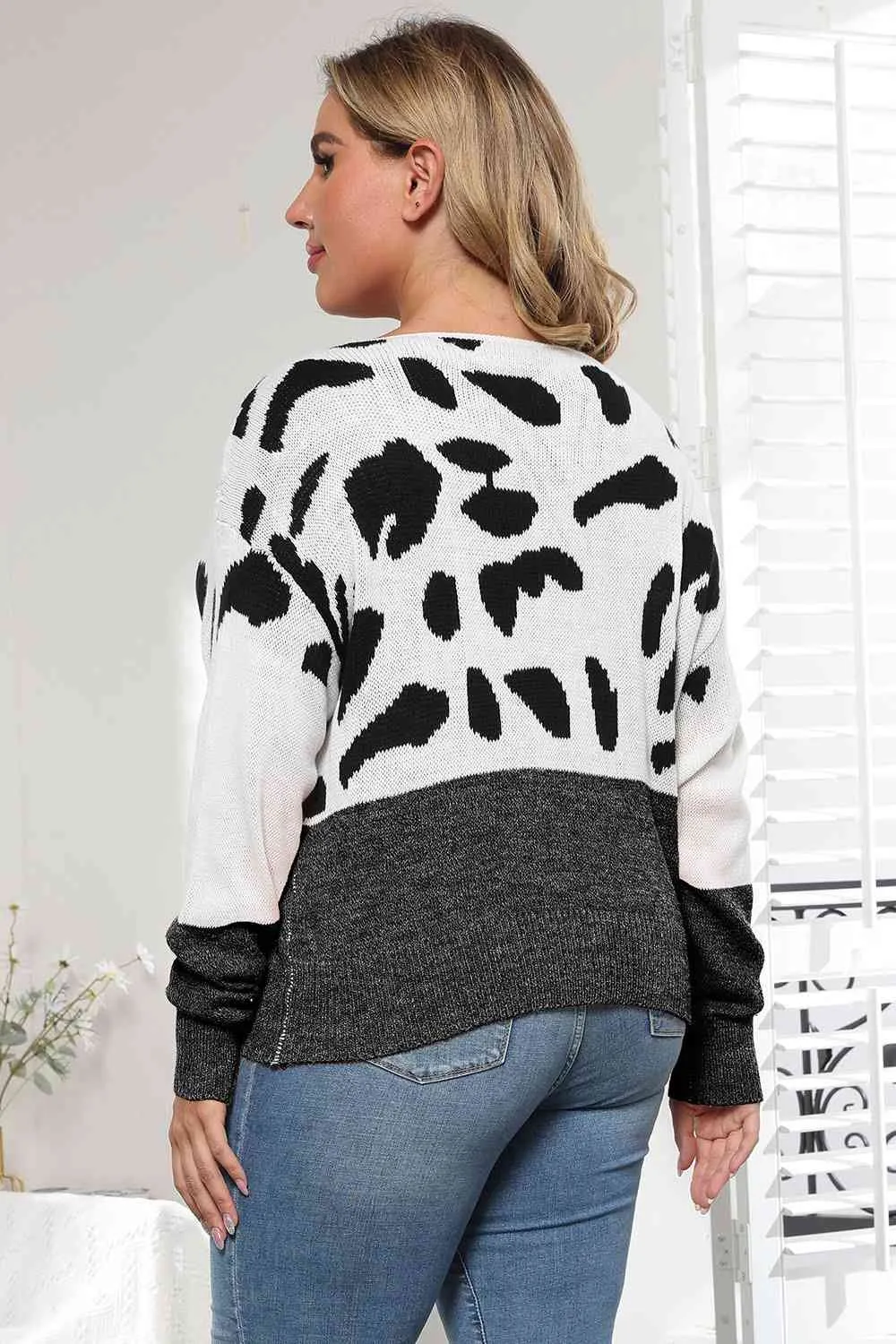 Plus Size Leopard Round Neck Long Sleeve Sweater (3 Colors)