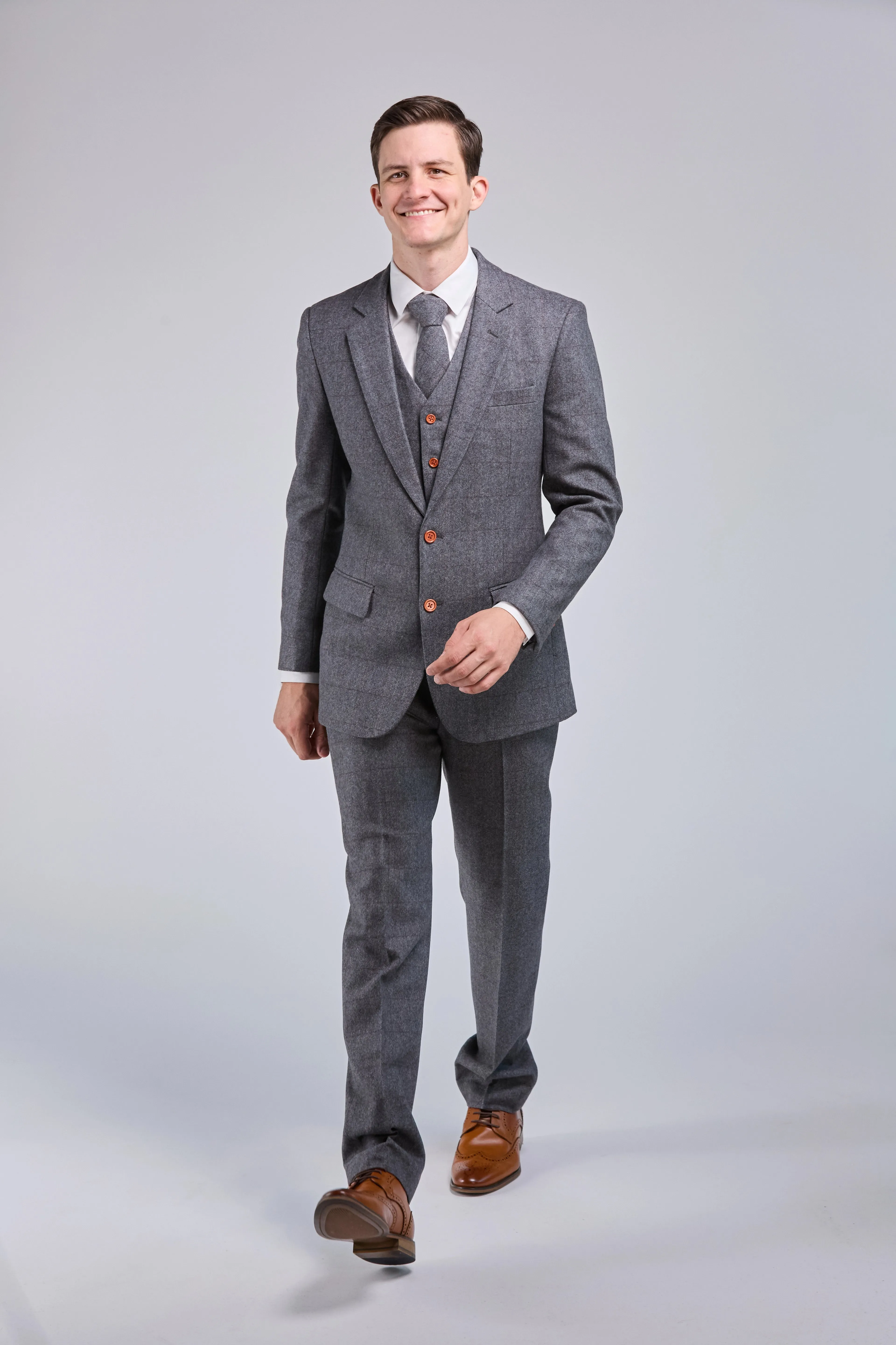 Prince Of Wales Grey Herringbone Tweed 3 Piece Suit