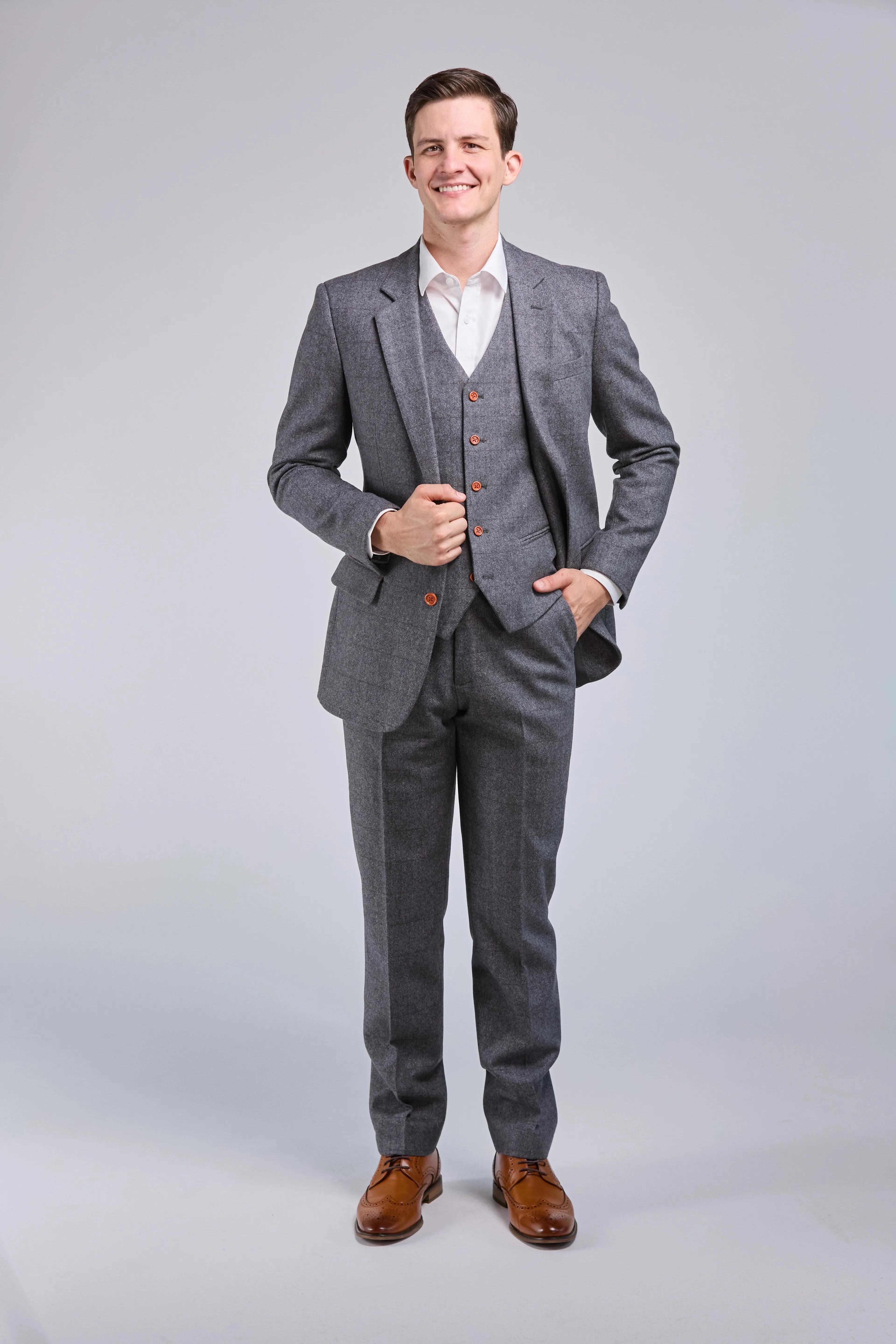 Prince Of Wales Grey Herringbone Tweed 3 Piece Suit