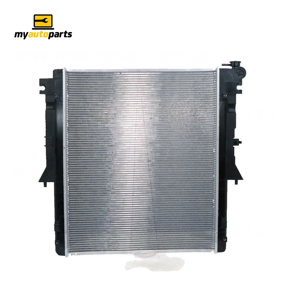 Radiator 35 / 35 mm Plastic Aluminium 525 x 635 x 16 mm Manual 5.8 mm Fin 2.4 L 4N15 Aftermarket suits Mitsubishi Triton MQ
