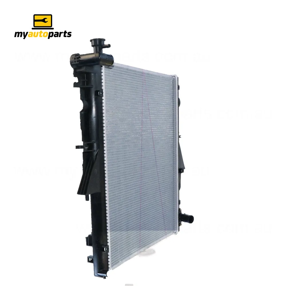 Radiator 35 / 35 mm Plastic Aluminium 525 x 635 x 16 mm Manual 5.8 mm Fin 2.4 L 4N15 Aftermarket suits Mitsubishi Triton MQ