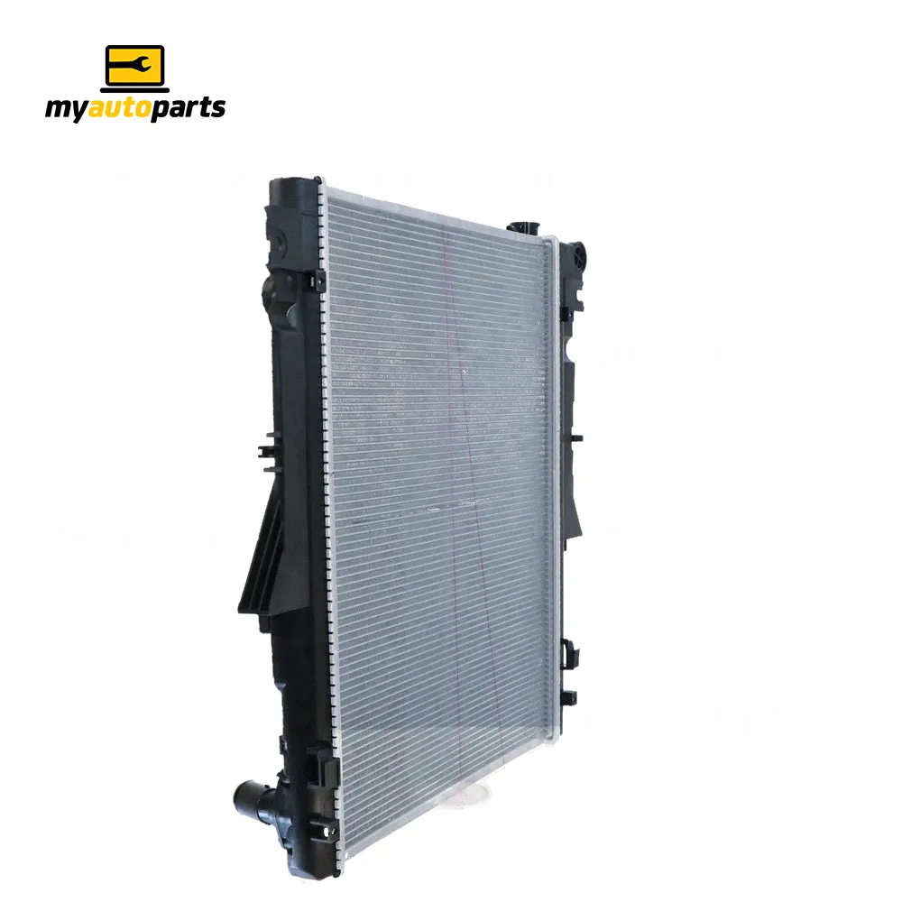 Radiator 35 / 35 mm Plastic Aluminium 525 x 635 x 16 mm Manual 5.8 mm Fin 2.4 L 4N15 Aftermarket suits Mitsubishi Triton MQ