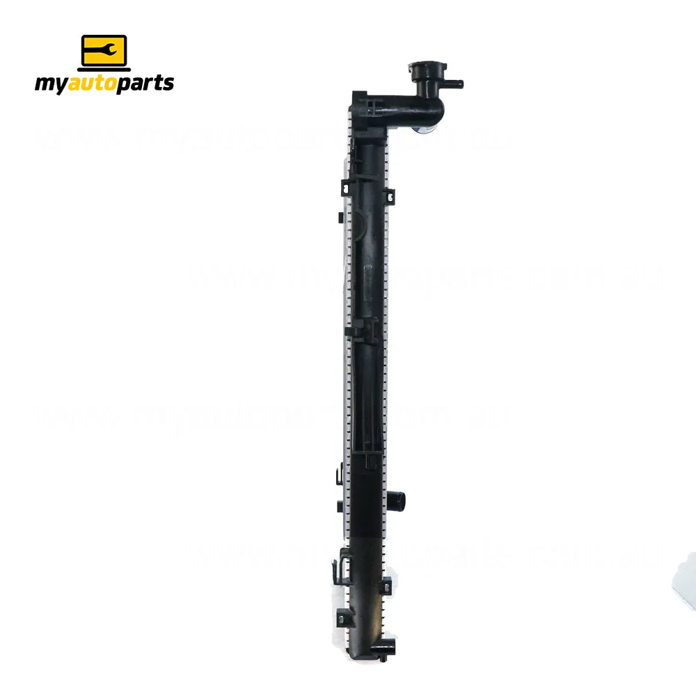 Radiator 35 / 35 mm Plastic Aluminium 525 x 635 x 16 mm Manual 5.8 mm Fin 2.4 L 4N15 Aftermarket suits Mitsubishi Triton MQ