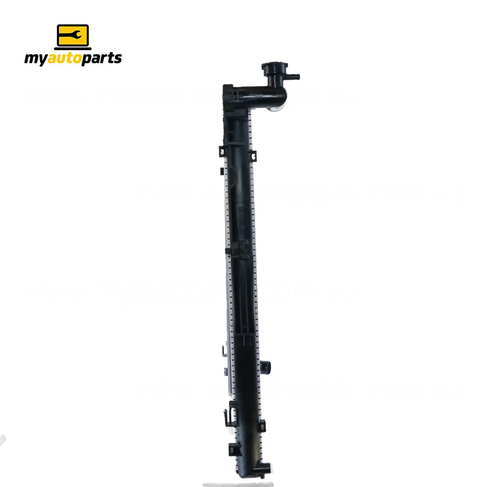 Radiator 35 / 35 mm Plastic Aluminium 525 x 635 x 16 mm Manual 5.8 mm Fin 2.4 L 4N15 Aftermarket suits Mitsubishi Triton MQ