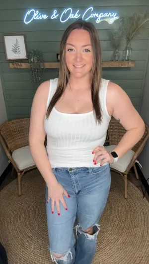 Ribbed Square Tank