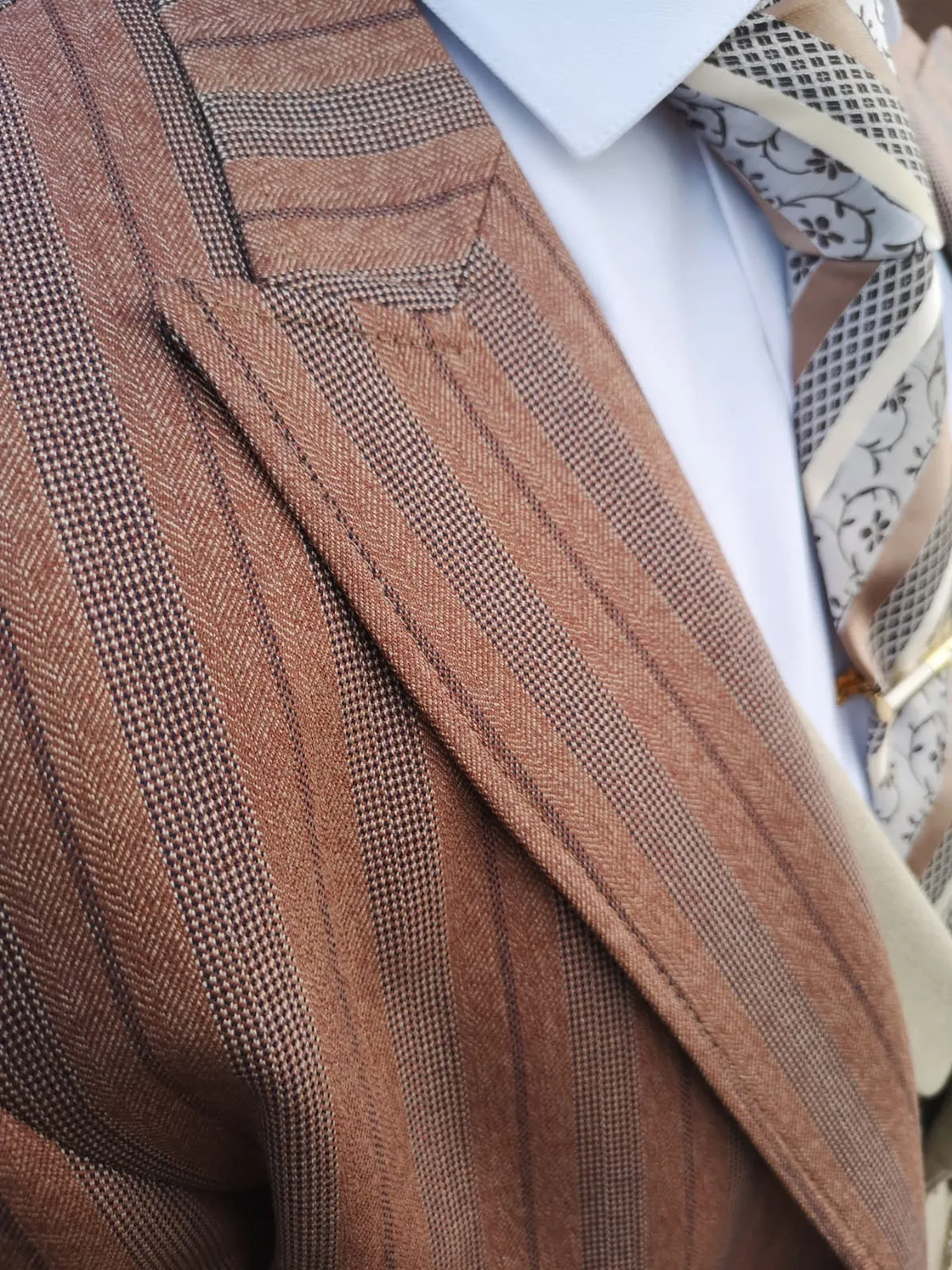 Saunders - Orange/Cream 3 Piece Suit