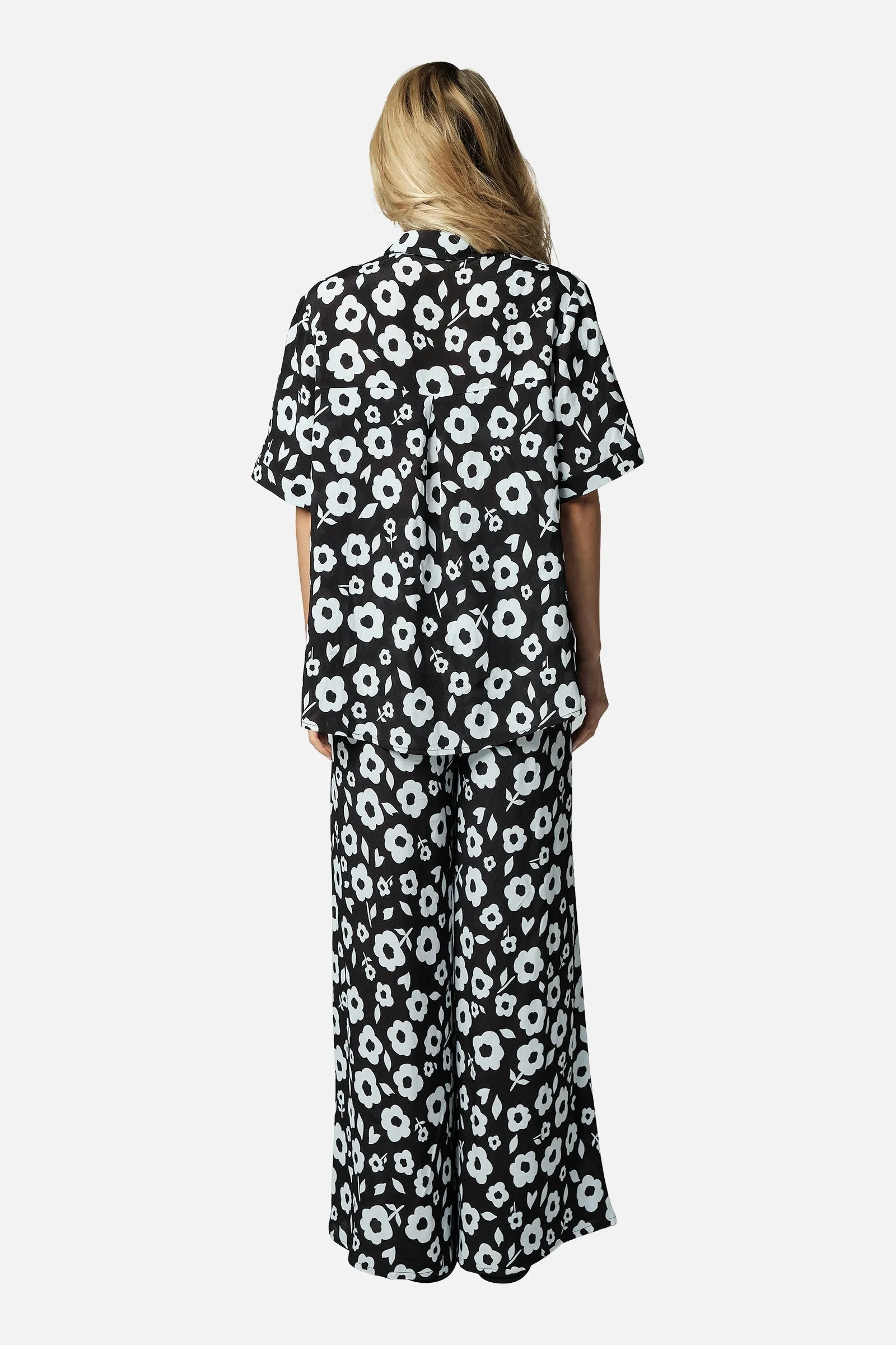 Short Sleeve Button-Up Shirt DAISY SILHOUETTE BLACK