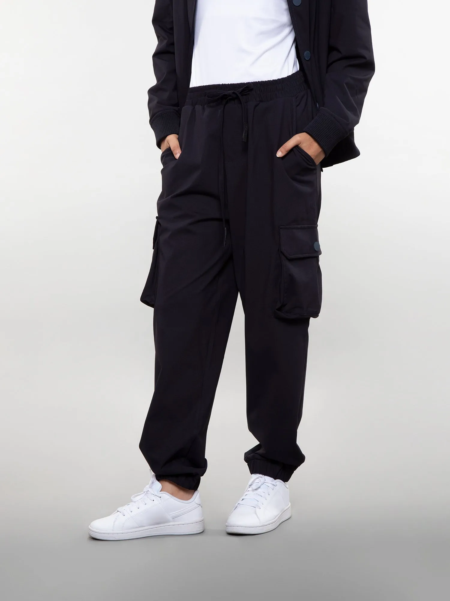 Six pocket cargo pants