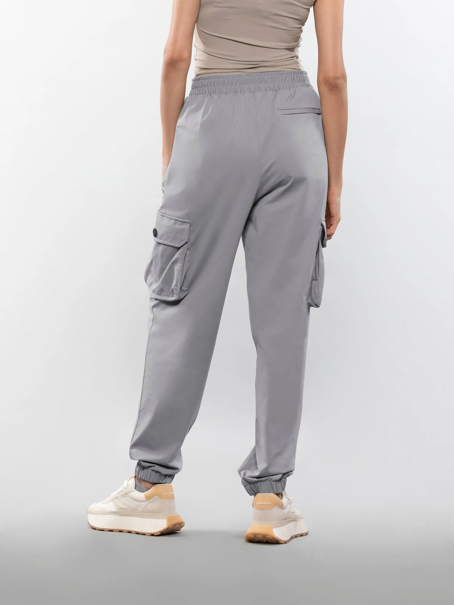 Six pocket cargo pants