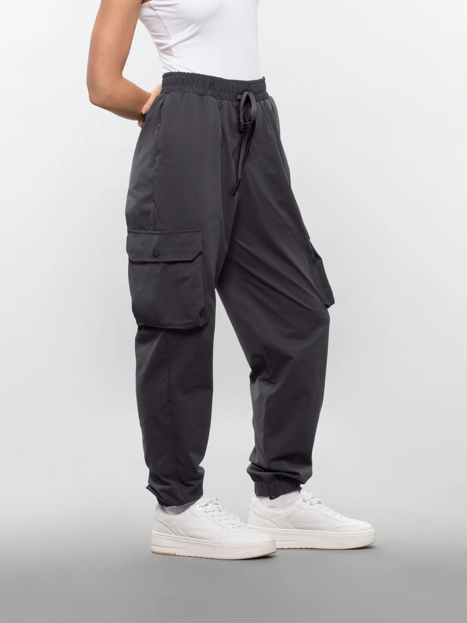 Six pocket cargo pants