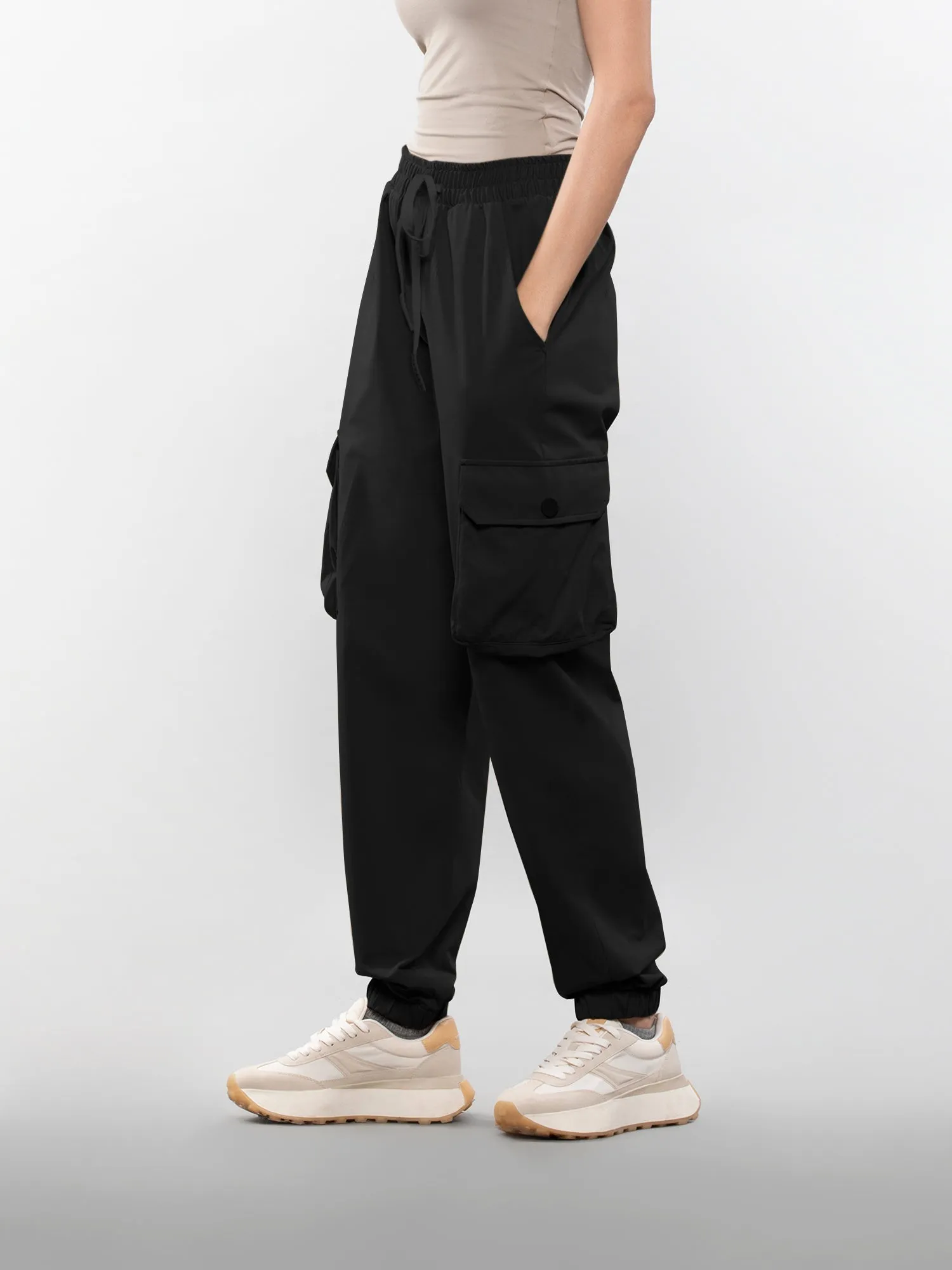 Six pocket cargo pants