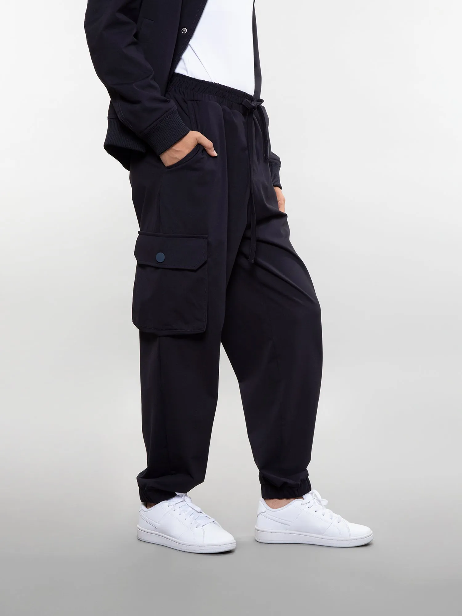 Six pocket cargo pants
