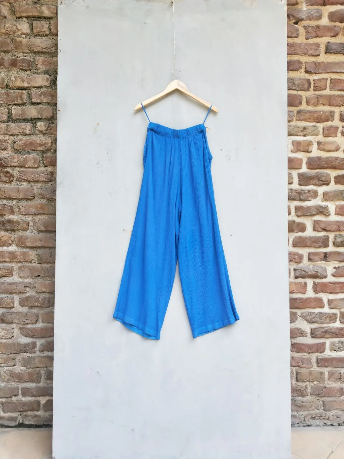 Summer Pants Lateral Textured Cotton Fashion Edit Kai-11 Urvashi Kaur