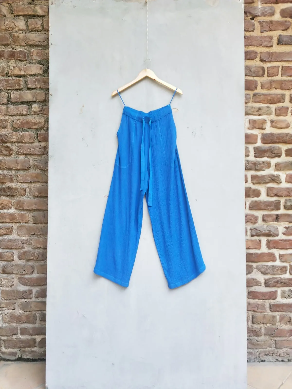 Summer Pants Lateral Textured Cotton Fashion Edit Kai-11 Urvashi Kaur
