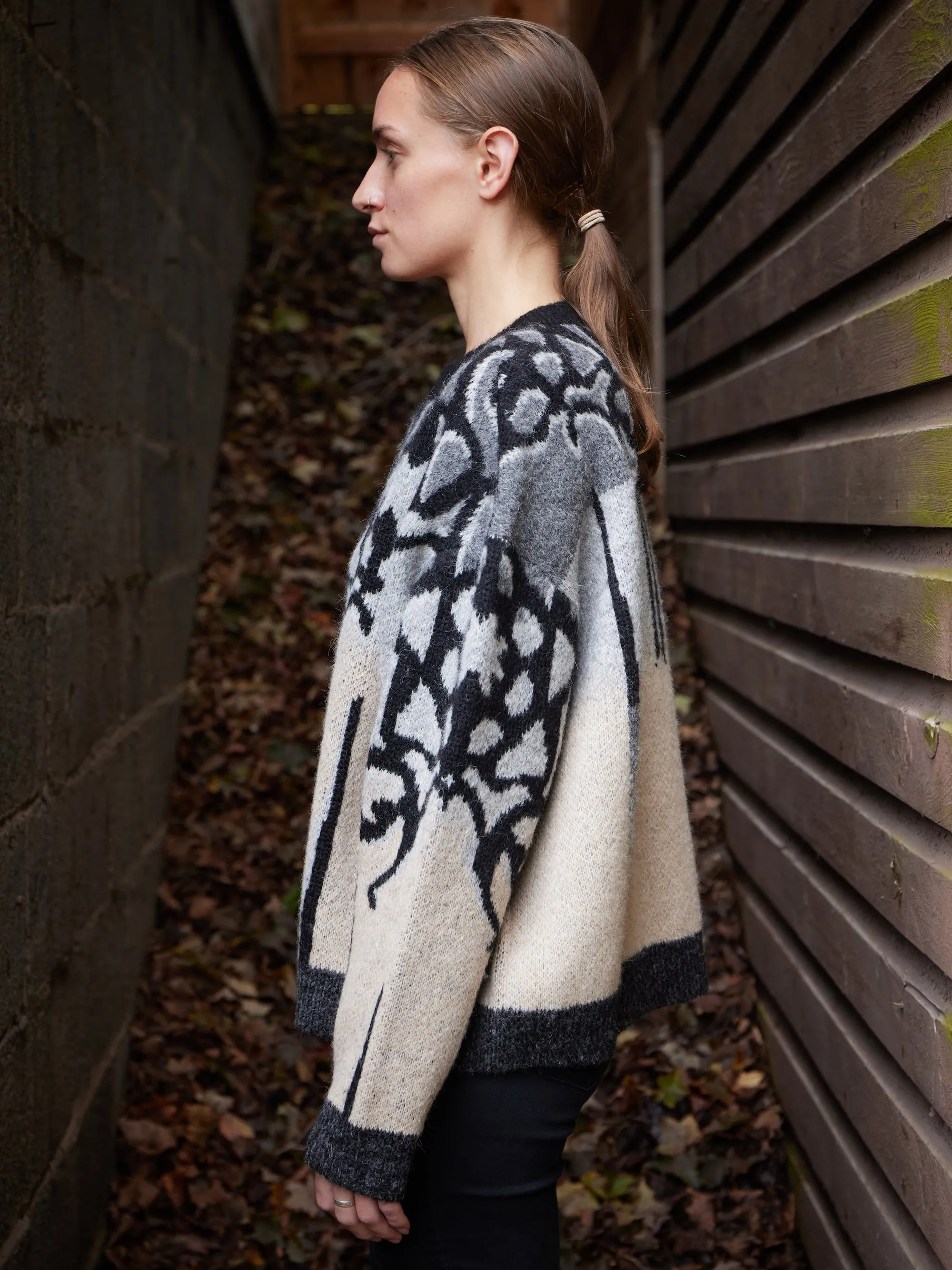 tnumarya bracket sweater original color way