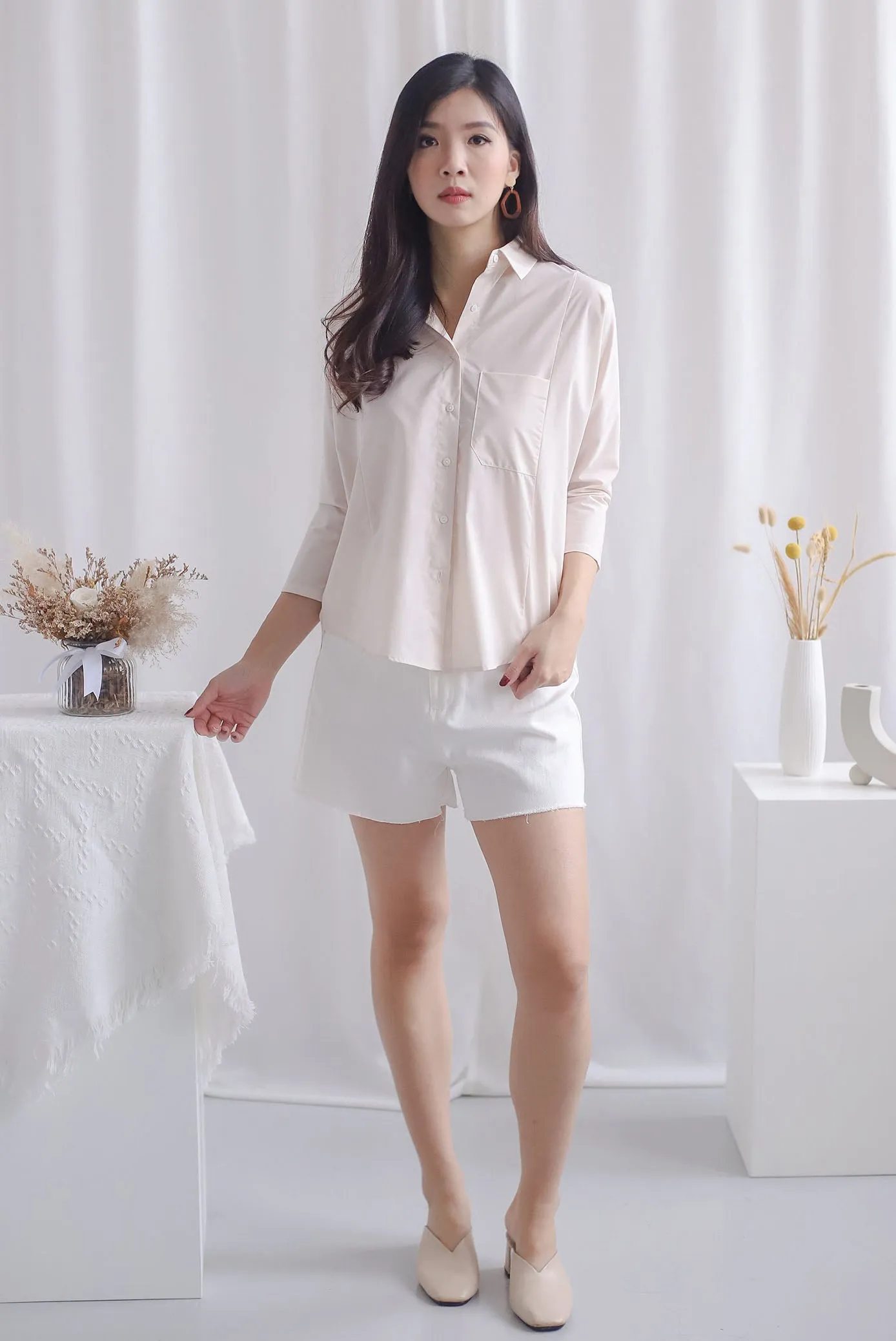Vieno Batwing Shirt In Cream