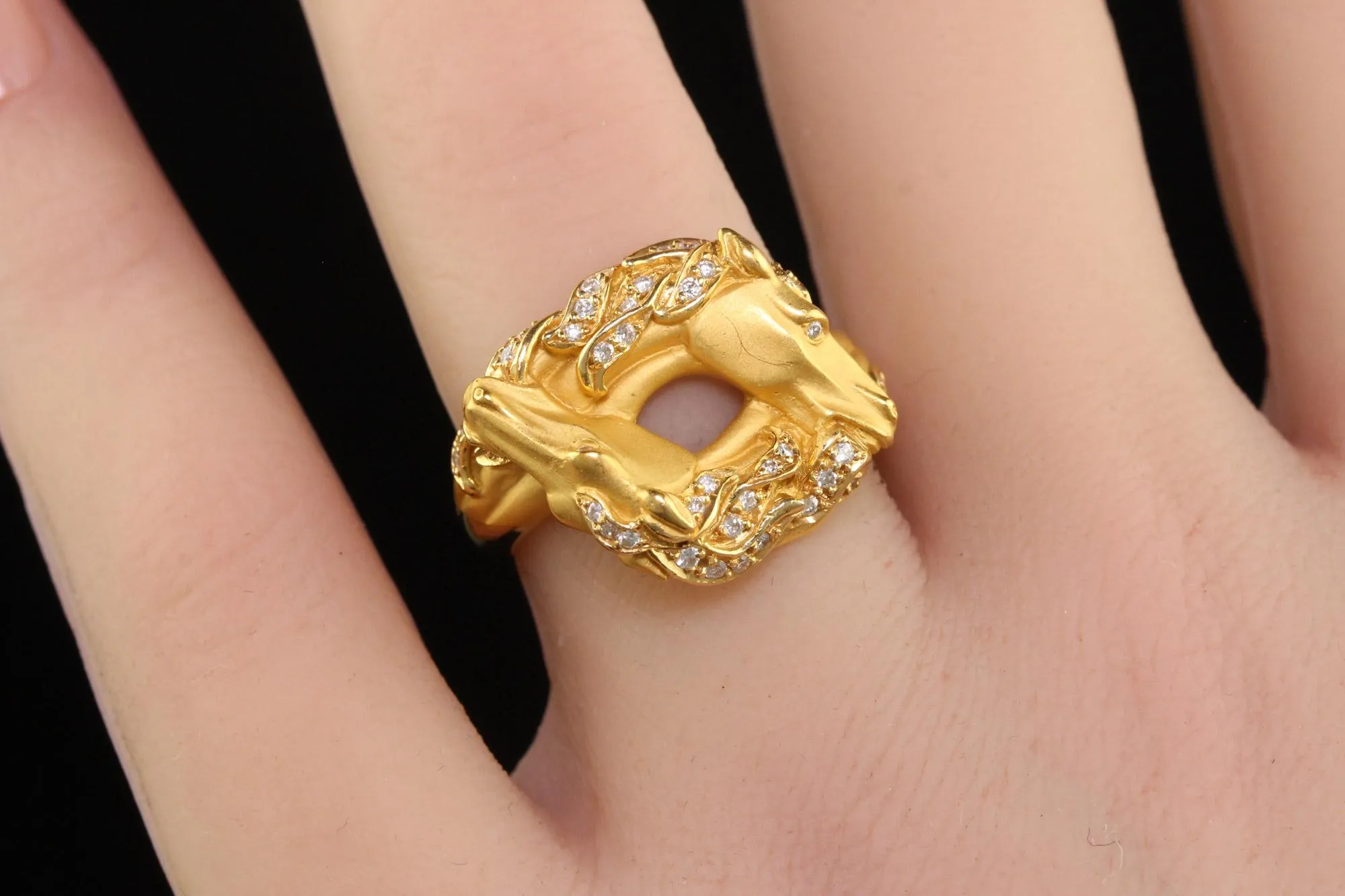 Vintage Estate Carrera Y Carrera 18K Yellow Gold Diamond Double Horse Head Ring