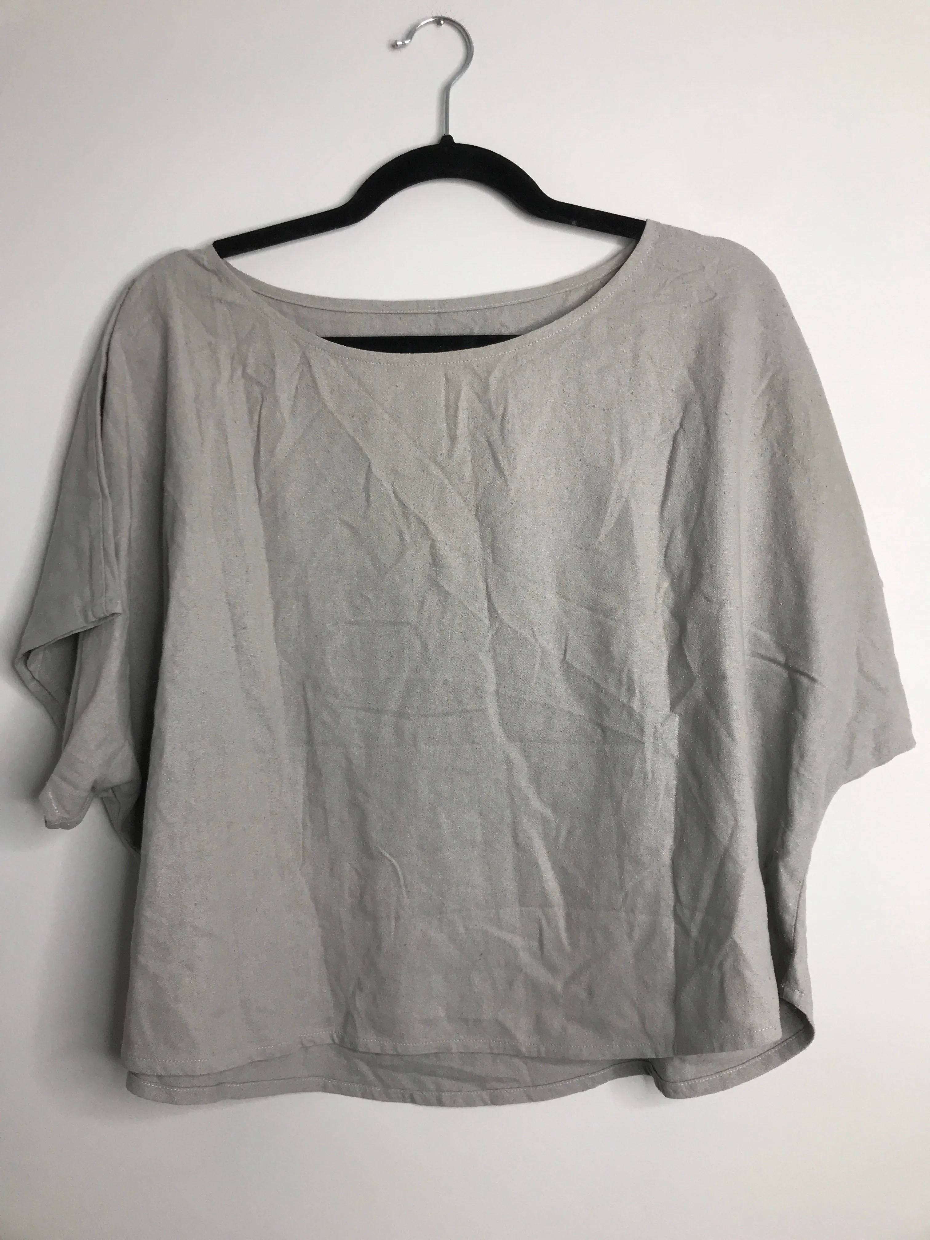 Womens Size Med Misses Gray Jamie   The Jones Tops