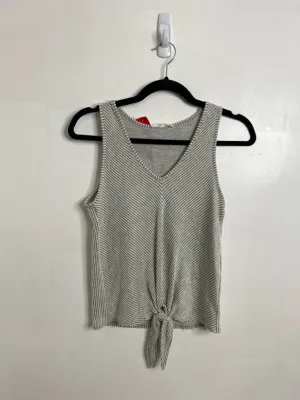 Womens Size Sm Misses Gray Caution To The Wind Tops